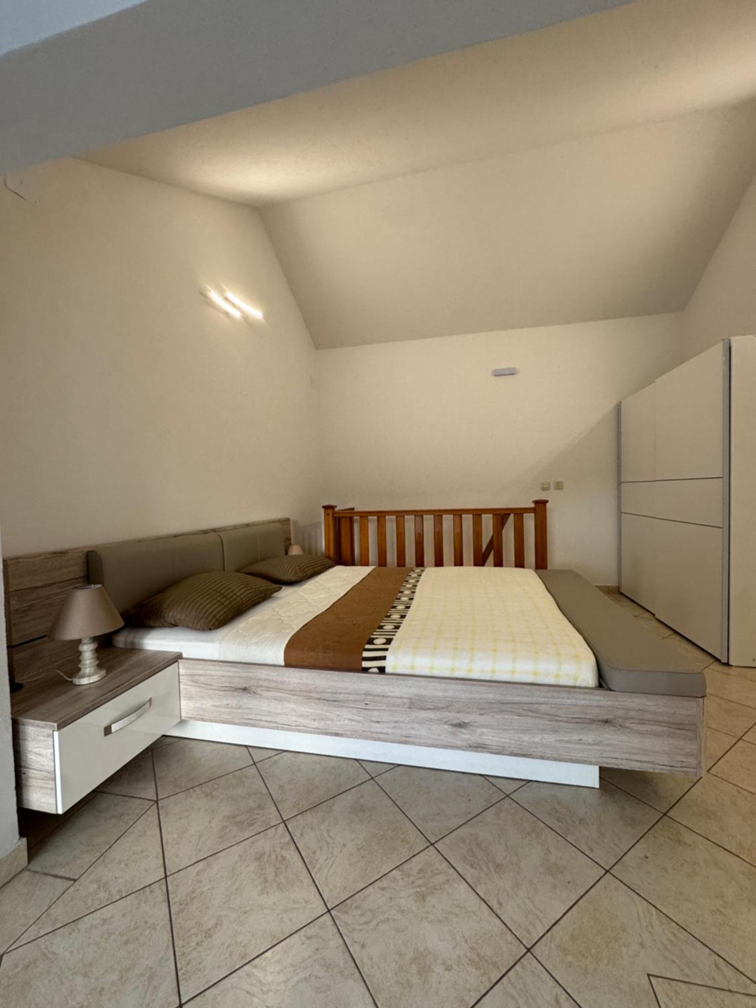 Apartments Vesna Tivat Exterior foto